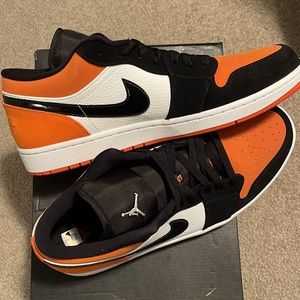 Air Jordan 1 Low Shattered Backboard